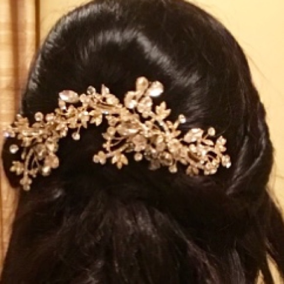 Accessories - Handmade bridal headpiece